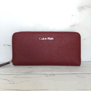 Calvin Klein Wallet - Merlot